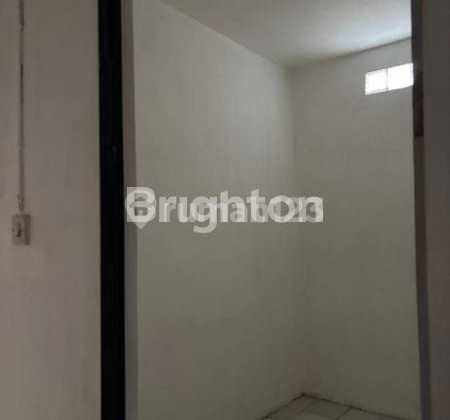 Nice Shop House for Rent Near UB, Malang 2