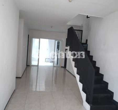 Siap Huni Rumah Dekat Persada Hospital , Universitas Binus