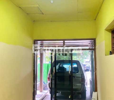 Nice Rental House Near RSSA Malang City, Malang