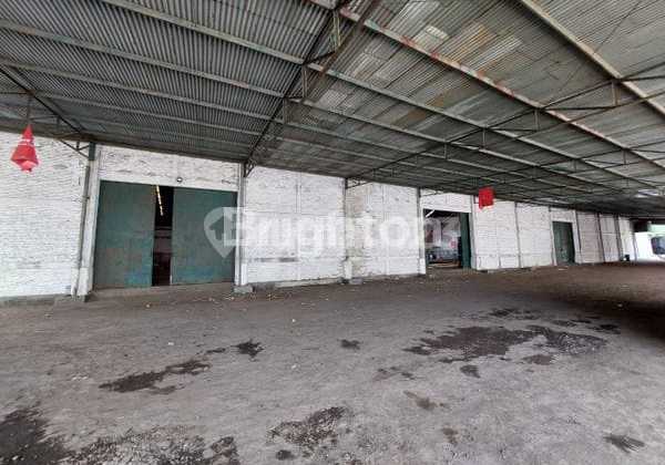 WAREHOUSE WITH WIDE CONTAINER ACCESS NEAR MALANG CITY TOLL GATE