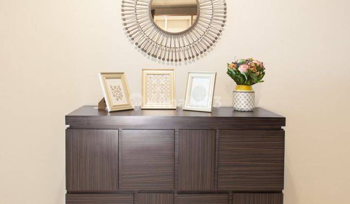 Apartment 3 BR Semi Furnished 1