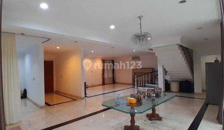 For Sale Rumah Modern Classic di Daerah Bintaro Semi Furnished 1