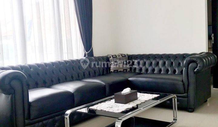 Rumah 2 Lantai Bagus Furnished di Fenomerad Residence 2