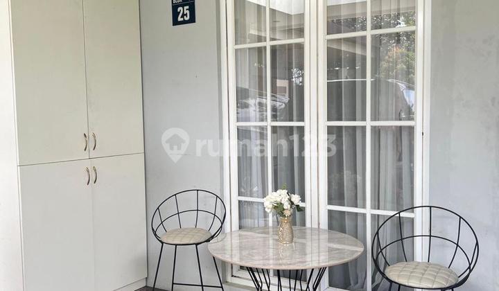 Rumah Mewah 3 Lantai Bertema American Classic Bagus Furnished SHM 2