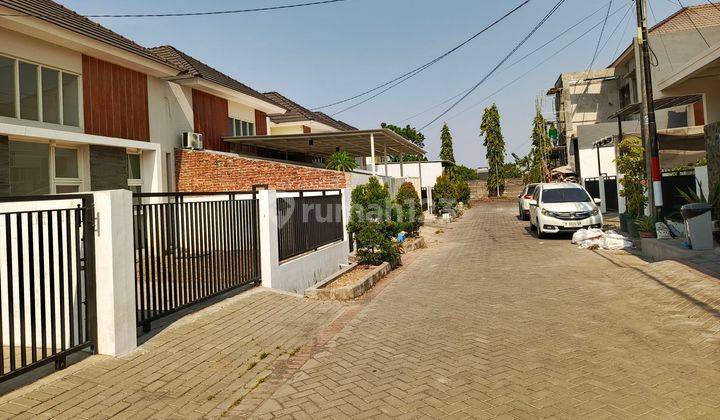 Rumah Dengan Luas Super Jumbo Lokasi Geluran Sepanjan 5 Mnt Ke Sby Di Jalan Taman Pondok Jati Rumah Baru Selatan Shm 2