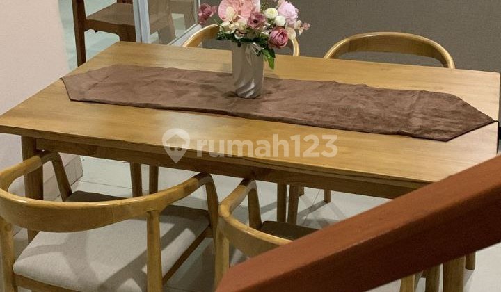 JUAL MURAH RUMAH 2 LT SEMI FURNISH DI CLUSTER GRAND WISATA BEKASI 2