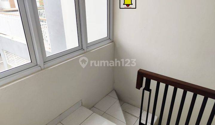 Rumah Modern Dengan Akses Mudah Ke Tempat Pusat Kota Wisata 2