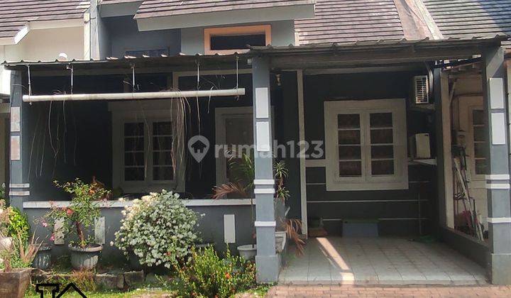 Rumah Murah Bergaya Minimalis Modern di Perumahan Kota Wisata 1