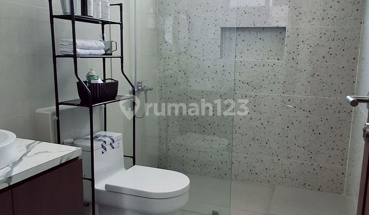 Nice SHM House in Pancoran 2