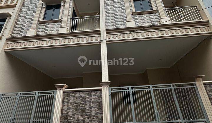 Rumah Baru Bagus Siap Huni 3 Lantai Di Pademangan Jakarta Utara Lt 72.5m2 Lb 217.5m2 Harga Rp 2.5m  1