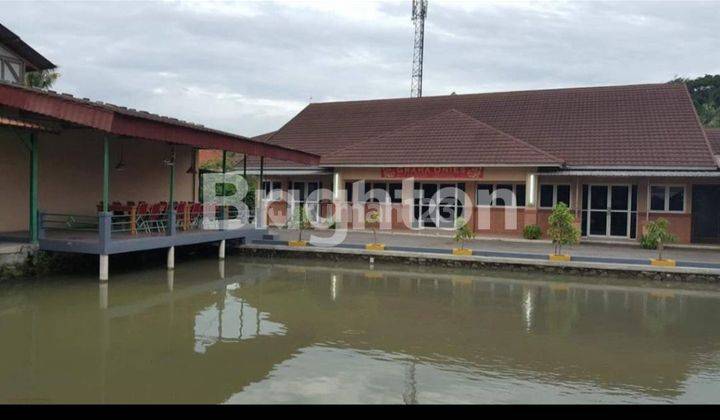 Rumah Makan dengan Pemancingan Luas Sepatan 1