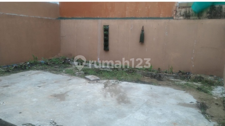 For Sale New 4-Bedroom House in Springhill Alang Alang Lebar Housing, Palembang 2