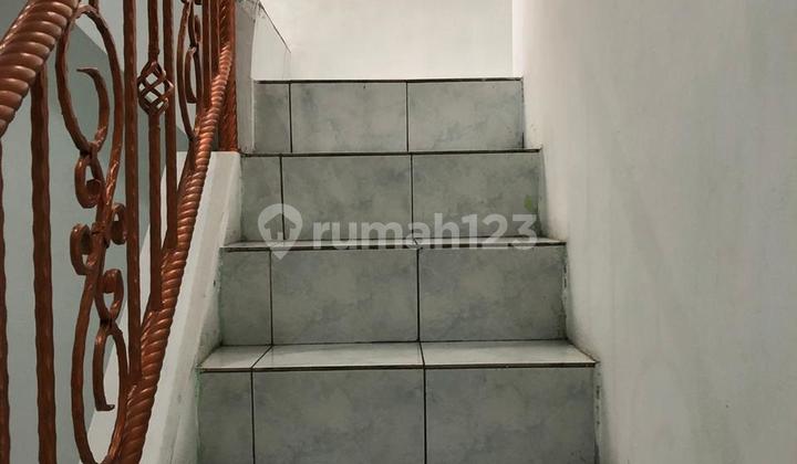 Disewa kan Rumah Lingkungan Asri Di Tomang  2