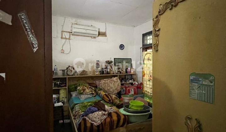 Dijual Rumah Tua Hoek di Gelong, Tomang 2