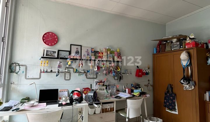 Di Jual Rumah Cantik Siap Huni Lokasi Strategis Daerah Tomang 2