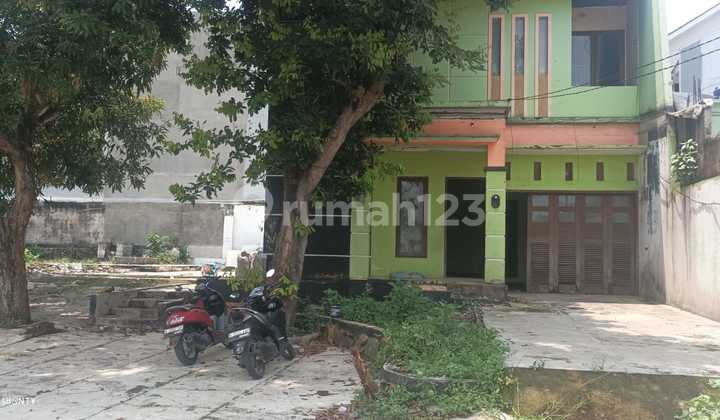 For Sale Well-Maintained Old House in Cimanggis, Depok