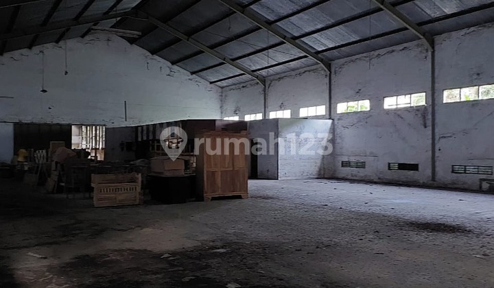 Gudang Eksklusif Siap Pakai Sebagai Usaha di Jalan Raya Karangrejo Gudang Eksklusif Siap Pakai Sebagai Usaha di Jalan Raya Karangrejo