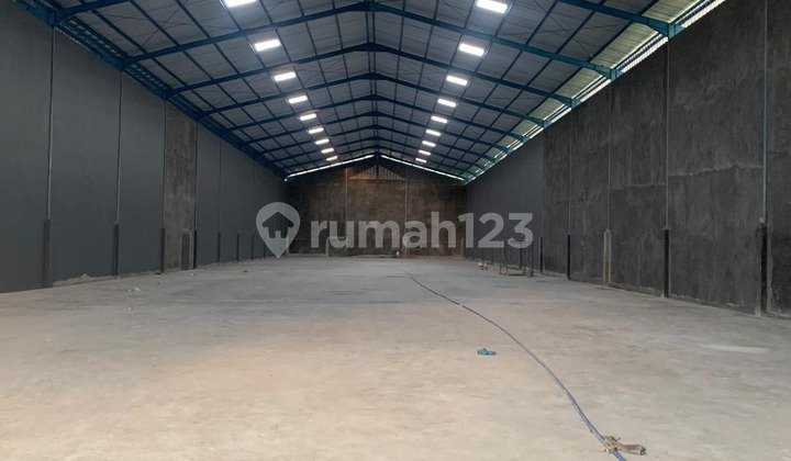 Gudang Bagus Strategis Halaman Luas di Banjardowo 1