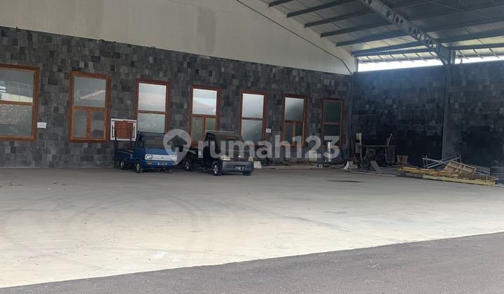 Gudang Luas dan Strategis Siap Pakai di Kendal Gudang Luas dan Strategis Siap Pakai di Kendal