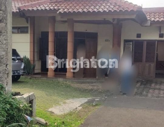 Rumah 2 Lantai Artistik Harga Spesial SHM di Komplek Cempaka Hijau Bintaro Ciputat Kampung Utan