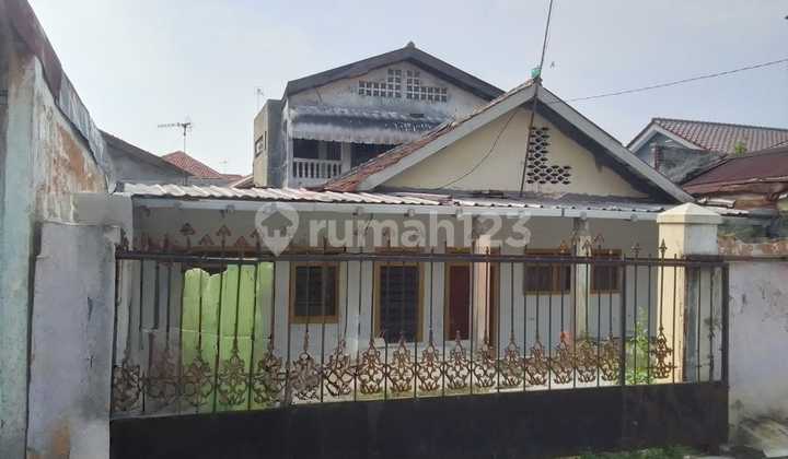 Rumah Harga Murah Perlu Renovasi lokasi di Bogor Tengah dekat Jl Suryakencana, Unfurnished, SHM, masuk mobil 