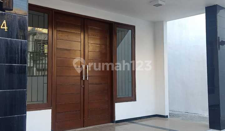 Nice House for Rent Minimum 2 Years in Manyar Nice House for Rent Minimum 2 Years in Manyar