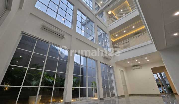 RUMAH KLINIK - 0 Jalan Raya Utama ARIA, Tangerang