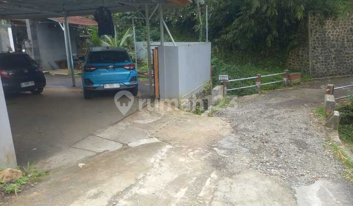 Dijual Villa 4 Kamar Ada Kolam Renang di Baturaden