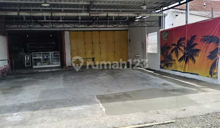 Car-accessible kiosk for rent in Sokaraja. 1