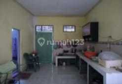 House for sale, not in a housing complex, located in South Purwokerto. 2