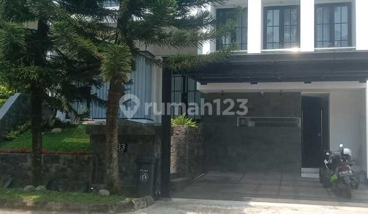 Rumah 3 Lantai Luas, Bagus dan Asri di Rancamaya