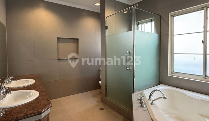 Rumah Lippo Karawaci Disewakan 2