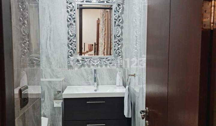 Rumah Bagus di Alam Sutra, Tangerang 2