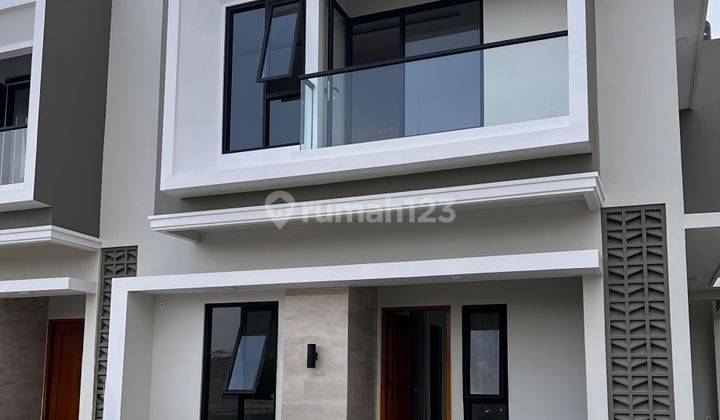 Rumah Bagus Baru Mewah Full Furnish Cluster Elite Gentan Solo 2