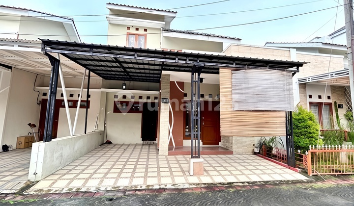 Nice Minimalist 2-Story House in Colomadu Solo Cluster