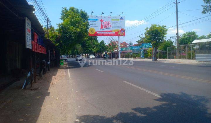 Tanah Bagus Strategis pinggir jln Adisucipto Colomadu Solo  2