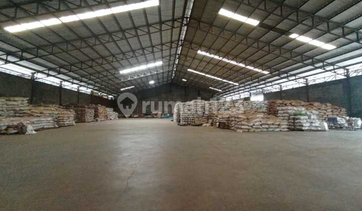 Gudang Bagus Strategis Dekat Pintu Tol Kebakkramat Solor