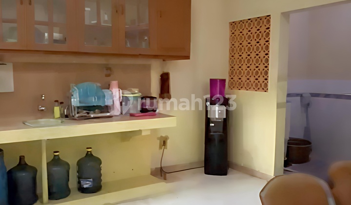 Rumah Bagus Dgn Kost 2 Lantai Strategis Banjarsari Solo 2