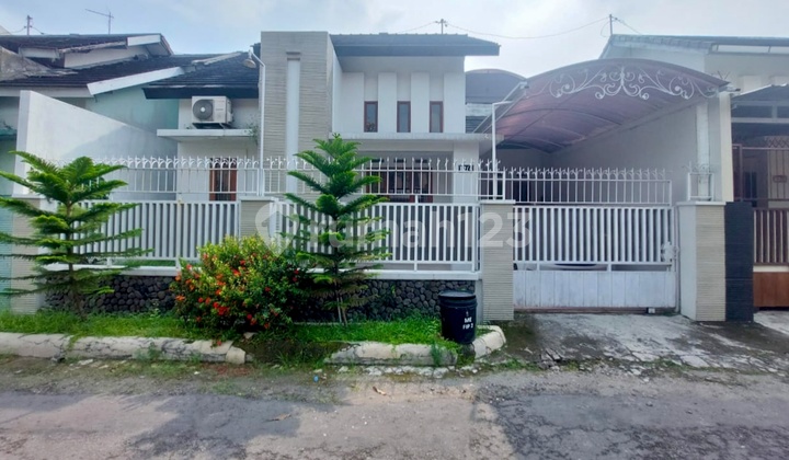Rumah Bagus 1,5 Lantai Di Cluster Fajar Indah Solo 1