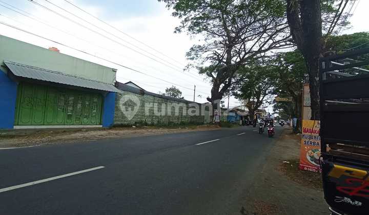 Ready-to-Use Strategic Warehouse in Baki Solo Industrial Area Ready-to-Use Strategic Warehouse in Baki Solo Industrial Area