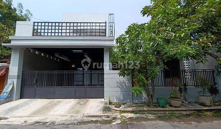 Rumah Bagus 2 Lantai Semi Furnish Di Fajar Indah Solo 1