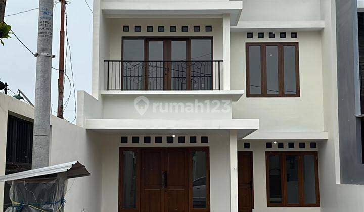 Rumah Baru Bagus Strategis Di Cluster Tengah Kota Solo 1
