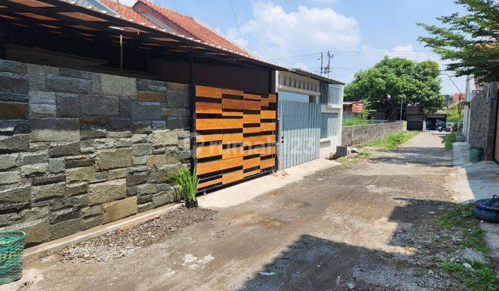 Rumah Bagus Minimalis Modern Strategis Di Colomadu Solo 1