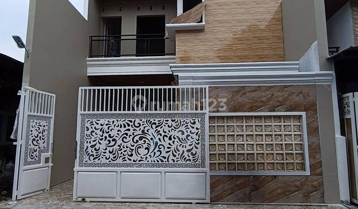 Rumah Bagus Baru Minimalis 2 Lantai Di Banyuanyar Laweyan Solo 1