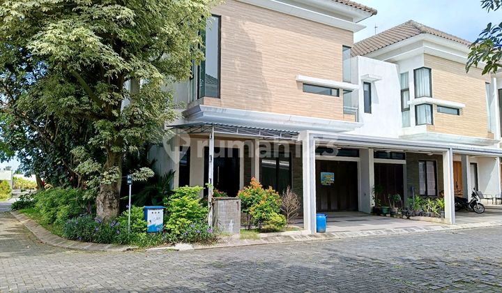 Nice Minimalist 2-Story House in Elite Cluster Near Colomadu Solo