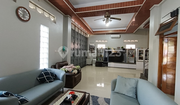 Rumah Bagus Siap Pakai 2 Lantai Di Sumber Solo 2