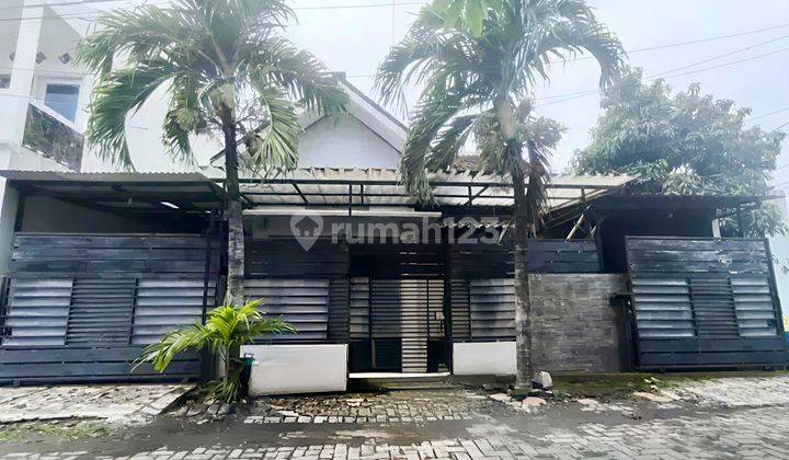 Rumah Bagus Dgn Perabotan Di Baturan Colomadu Solosolo 1