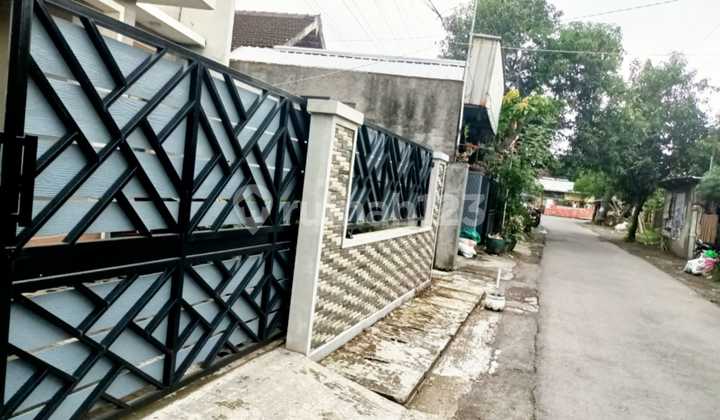 Rumah Bagus Minimalis Furnished di Jajar Laweyan Solo 2