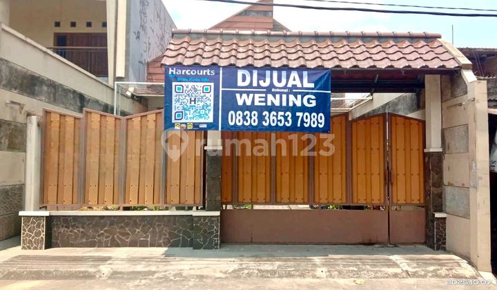 Rumah Bagus Strategis Di Bwh Harga Pasar Sumber Banjarsari Solo 