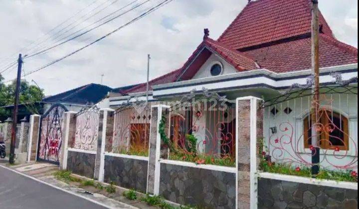 Rumah Bagus Siap Pakai Di Badran Tengah Kota  Manahan Solo  2